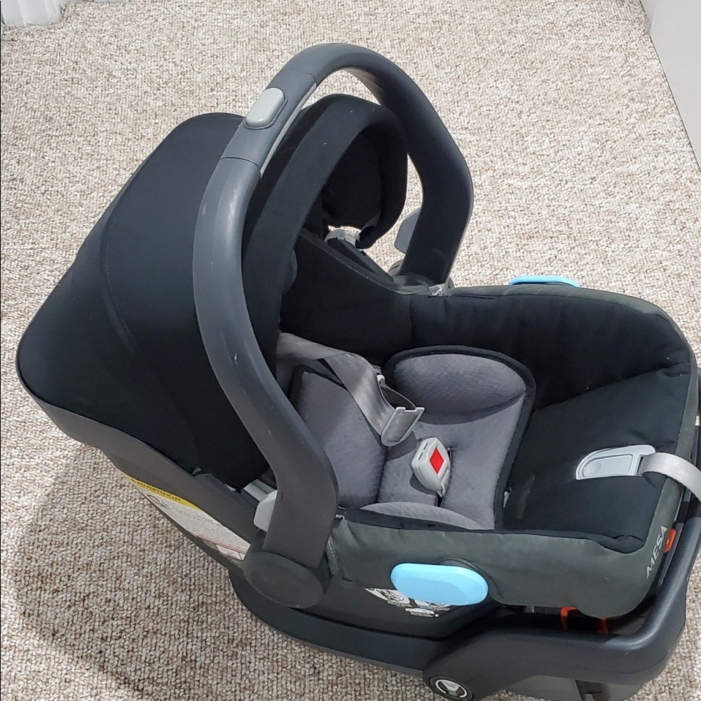 Uppababy Mesa car seat